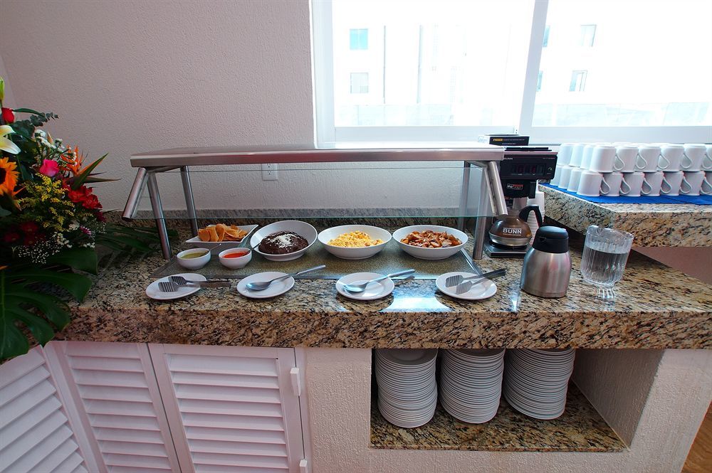 Hotel Margaritas Cancun Ngoại thất bức ảnh