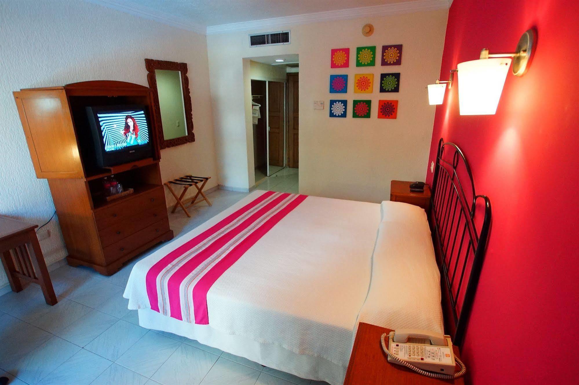 Hotel Margaritas Cancun Ngoại thất bức ảnh